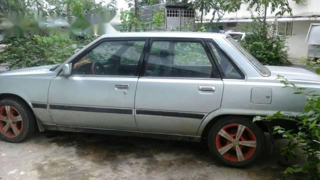 Bán Toyota Camry đời 1983 giá cạnh tranh