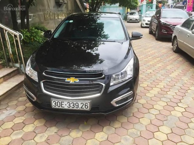 Bán Chevrolet Cruze LT 1.6 MT 2016, màu đen chính chủ