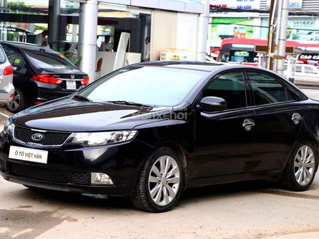 Bán Kia Forte năm 2011 màu đen, 395 triệu