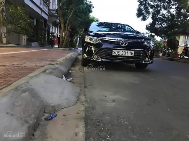 Bán Toyota Camry 2016, màu đen