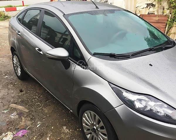 Bán Ford Fiesta đời 2011, màu xám 