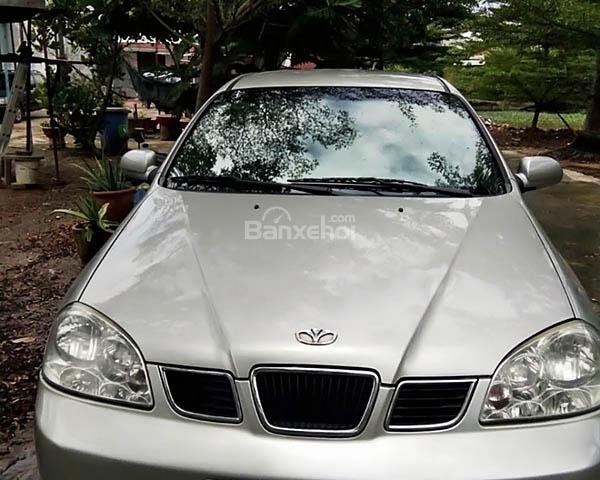 Bán Daewoo Lacetti Max 1.8 MT 2004, màu bạc xe gia đình, giá chỉ 210 triệu