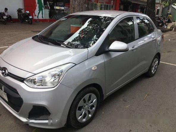 Bán xe Hyundai Grand i10 2015, màu bạc số sàn