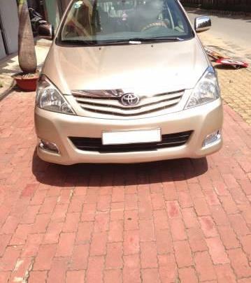 Cần bán gấp Toyota Innova G đời 2010 còn mới, 460 triệu