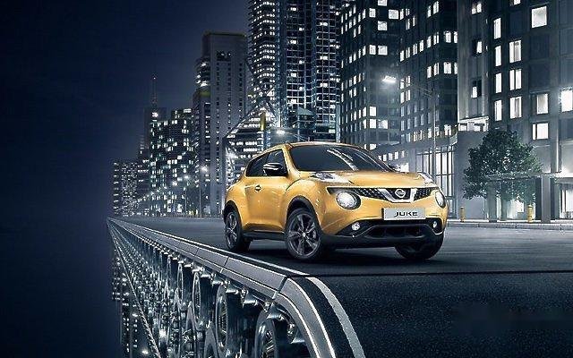 Bán Nissan Juke 1.6CVT đời 2017, màu vàng, nhập khẩu