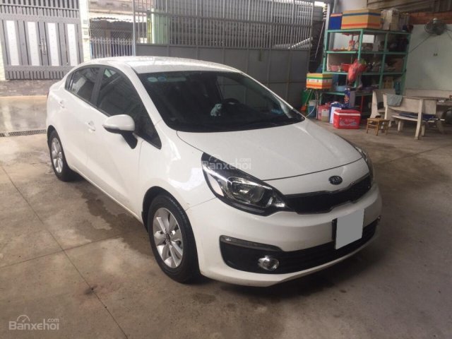 Bán Kia Rio đời 2016, màu trắng, giá chỉ 479 triệu