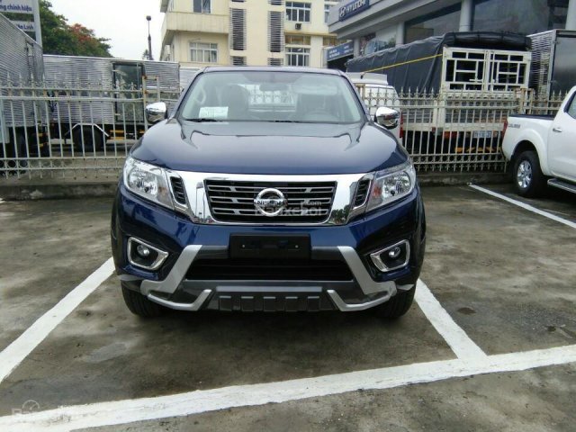 Bán xe Nissan Navara VL 2017, giá tốt nhất, trả góp lên đến 80% giá trị xe. Hotline 0975884809