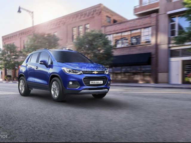 Bán ô tô Chevrolet Trax số tự động sản xuất 2017, xe nhập đủ màu, KM 90 triệu - trả trước 150 triệu