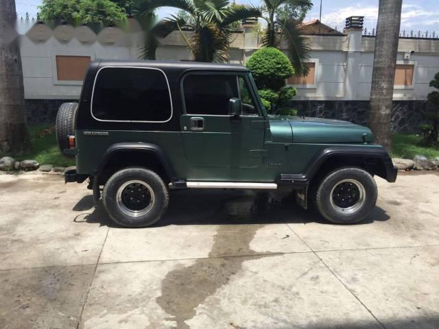 Cần bán xe Jeep Wrangler 1995, 180 triệu