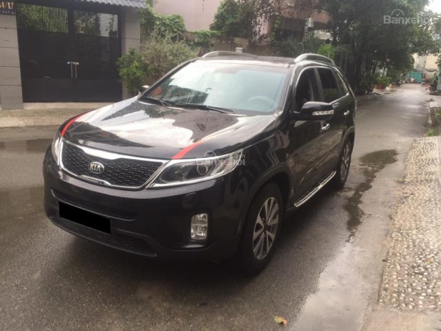 Bán xe Kia Sorento nhà đi số tự động, màu đen, sx 2015