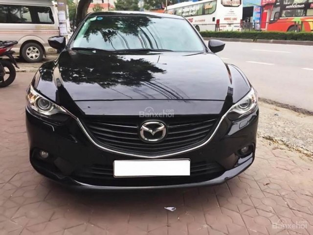 Cần bán gấp Mazda 6 2.5AT sản xuất 2015, màu đen số tự động giá cạnh tranh