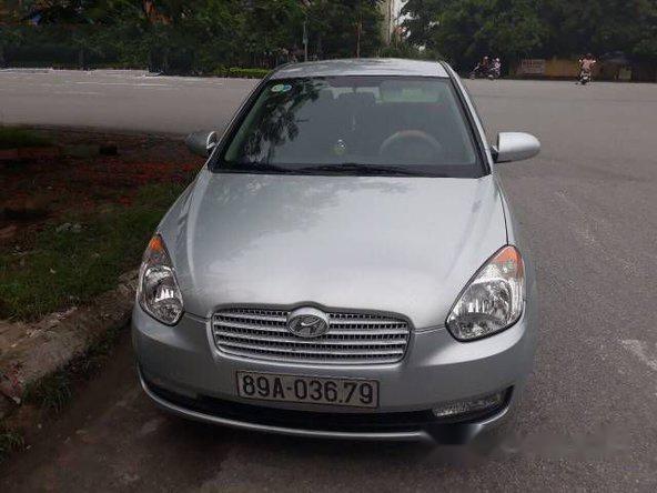 Cần bán lại xe Hyundai Verna MT đời 2008, màu bạc chính chủ, giá chỉ 215 triệu