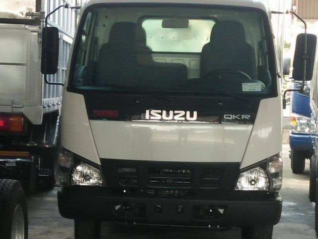Bán xe tải Isuzu 1T9 QKR, thùng dài 4m3, trả góp 90%