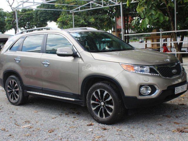 Bán xe Kia Sorento 2.4AT đời 2014, màu vàng