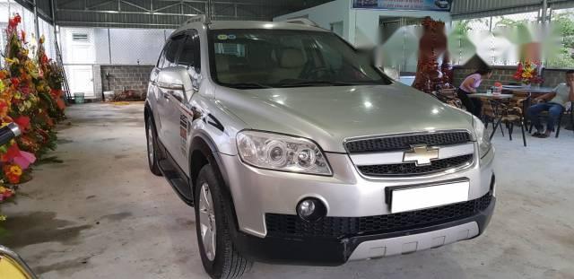 Bán Chevrolet Captiva LT đời 2007, màu bạc