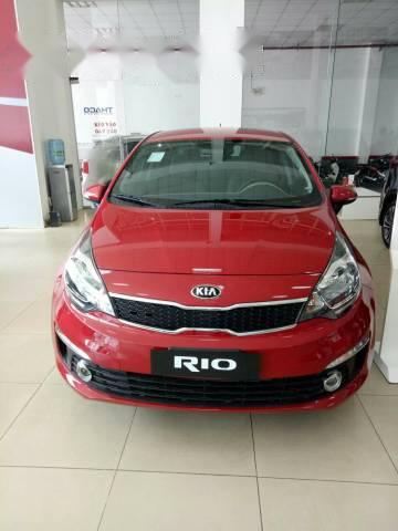 Bán Kia Rio đời 2017, màu đỏ, xe nhập