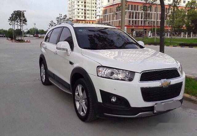 Bán Chevrolet Captiva LTZ đời 2015, màu trắng, giá chỉ 686 triệu