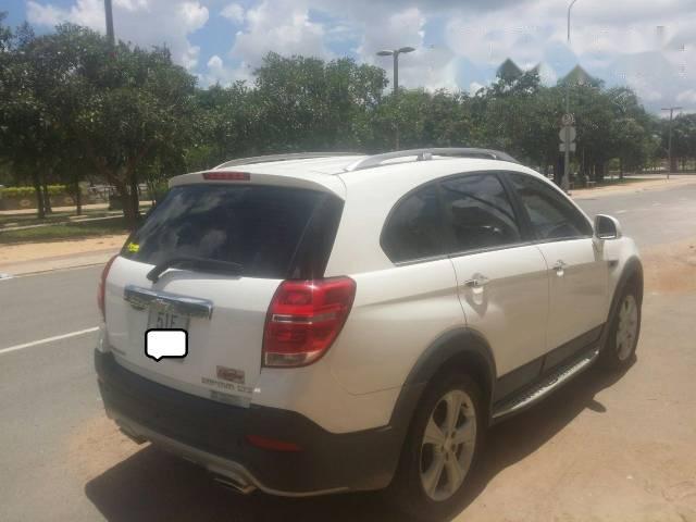 Bán Chevrolet Captiva LTZ 2.4AT đời 2015, màu trắng