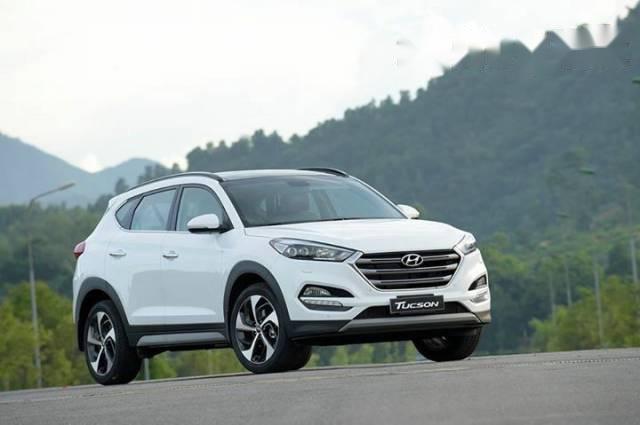 Cần bán Hyundai Tucson đời 2017, màu trắng