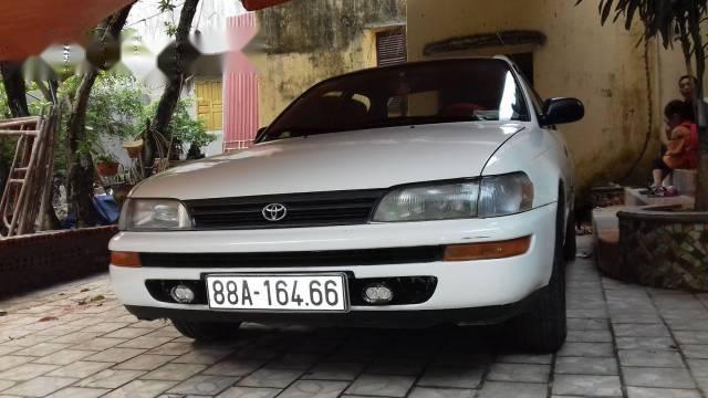 Cần bán Toyota Corolla 1992, màu trắng, giá 138tr