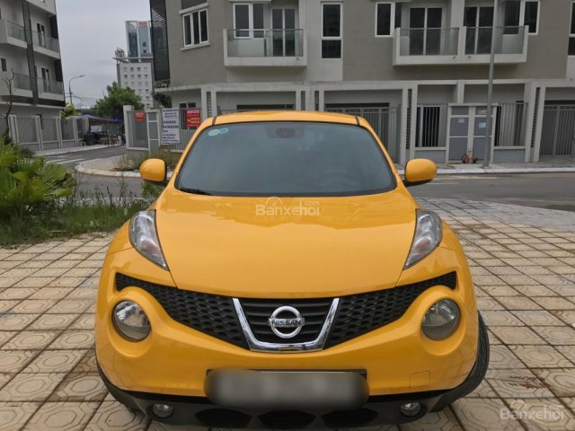 Cần bán Nissan Juke 1.6AT đời 2013, màu vàng, nhập khẩu