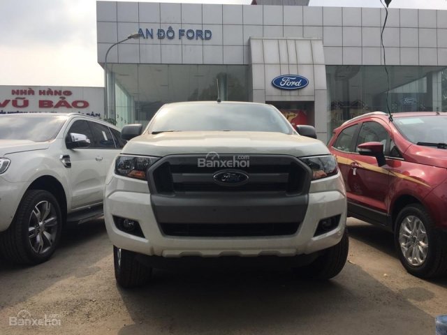 Bán Ford Ranger XLS Sx 2018, chỉ với hơn 200 triệu đồng quý khách hàng nhận xe ngay