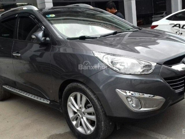 Cần bán Hyundai Tucson 4WD đời 2010, màu xám (ghi), xe nhập, giá 566tr