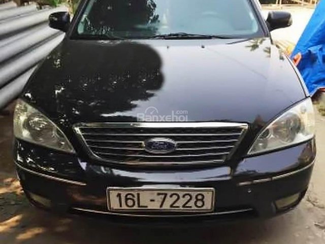 Cần bán gấp Ford Mondeo sản xuất 2005, màu đen, giá tốt