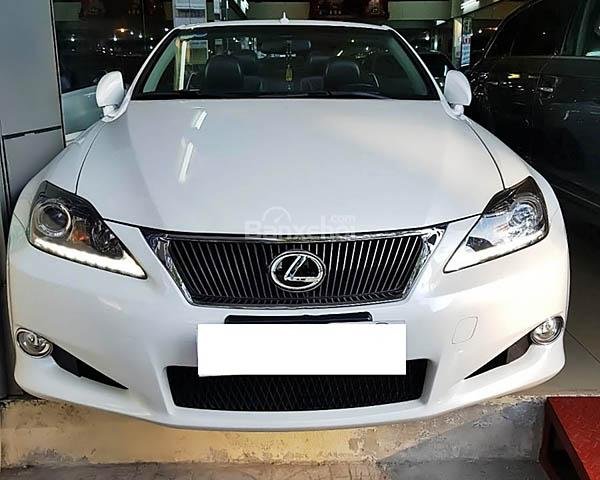 Cần bán lại xe Lexus IS 250c đời 2010, màu trắng, nhập khẩu nguyên chiếc số tự động