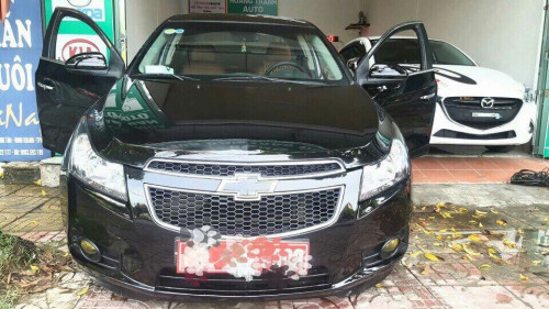 Bán xe Chevrolet Cruze LS đời 2010, màu đen số sàn, giá chỉ 320 triệu