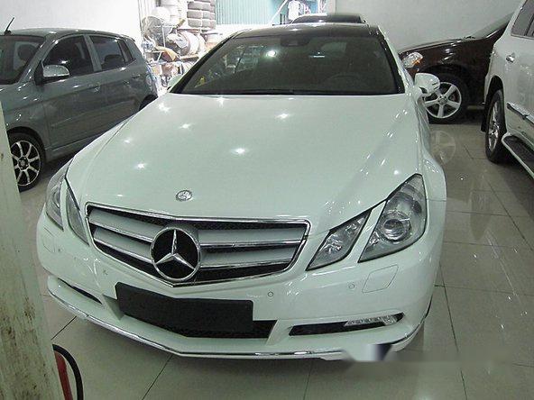 Chính chủ bán Mercedes E350 đời 2010, màu trắng, nhập khẩu