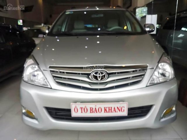 Bán Toyota Innova G đời 2009, màu bạc số sàn, giá 460tr