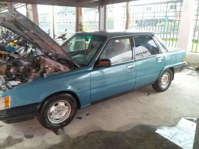 Bán Toyota Camry đời 1984, giá chỉ 35 triệu