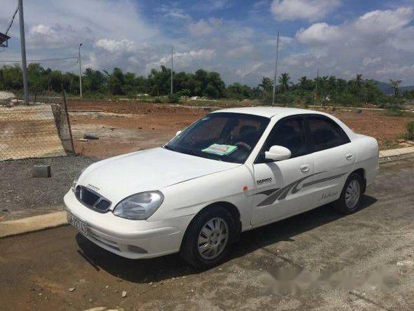 Bán Daewoo Nubira MT năm 2003, màu trắng số sàn