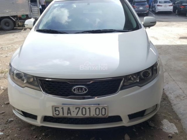 Bán Kia Forte S 1.6AT màu trắng số tự động cuối 2013 biển SG