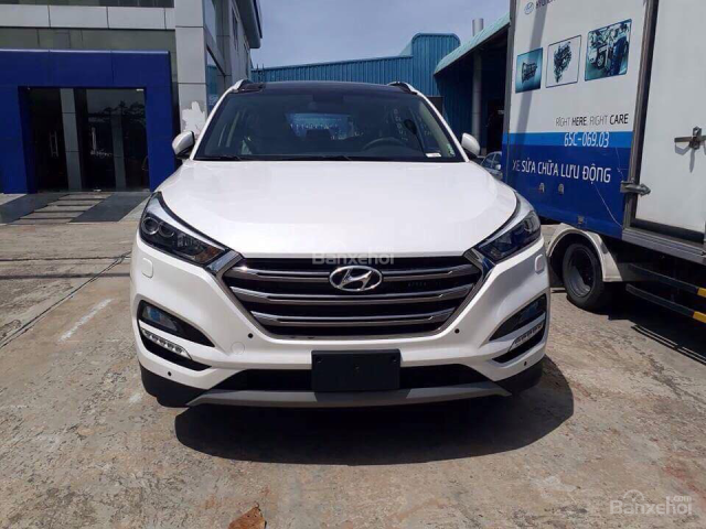 Bán Hyundai Tucson 1.6 AT TGD-i (Turbo) model 2018. Hỗ trợ vay 80% giá trị xe, hotline: 0948945599 - 0935904141