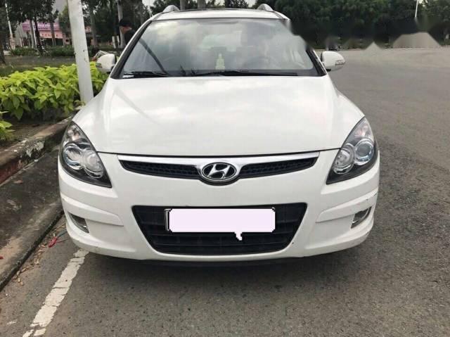 Bán xe Hyundai i30 CW đời 2010, màu trắng, xe nhập