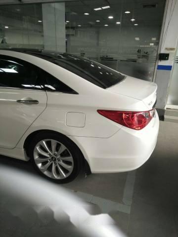 Bán xe cũ Hyundai Sonata đời 2010, màu trắng, 605 triệu