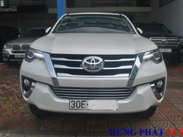 Cần bán Toyota Fortuner 2.7AT 4X4 sản xuất 2017, màu trắng, xe nhập