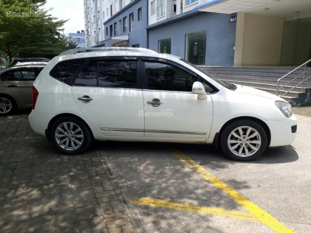 Bán Kia Carens 2.0l màu trắng 2011, số sàn tại TP. HCM