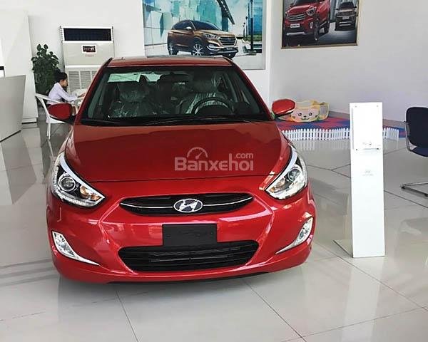 Cần bán xe Hyundai Accent 1.4 AT đời 2016, màu đỏ, nhập khẩu nguyên chiếc mới 100%