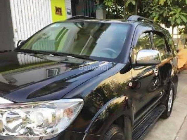 Bán Toyota Fortuner 2.7V 4x4 AT đời 2009, màu đen