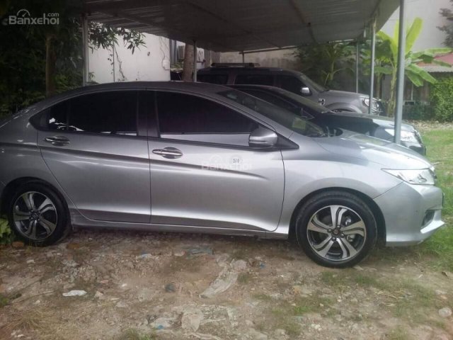 Cần bán gấp Honda City 2016 màu bạc, giá rẻ