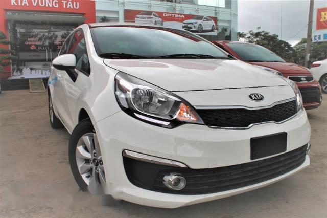 Bán Kia Rio đời 2016, màu trắng, nhập khẩu, giá 470tr