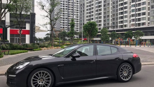 Bán ô tô Porsche Panamera AT đời 2014, màu đen, xe nhập