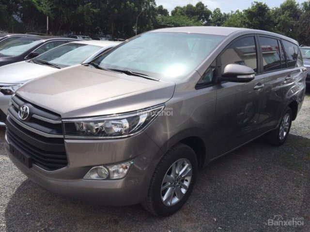 Cần bán Toyota Innova E 2017, giá tốt