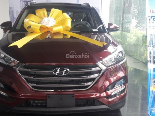 Bán xe Hyundai Tucson Turbo 2017, có xe giao ngay, hỗ trợ trả góp 93.5%, giao xe toàn quốc