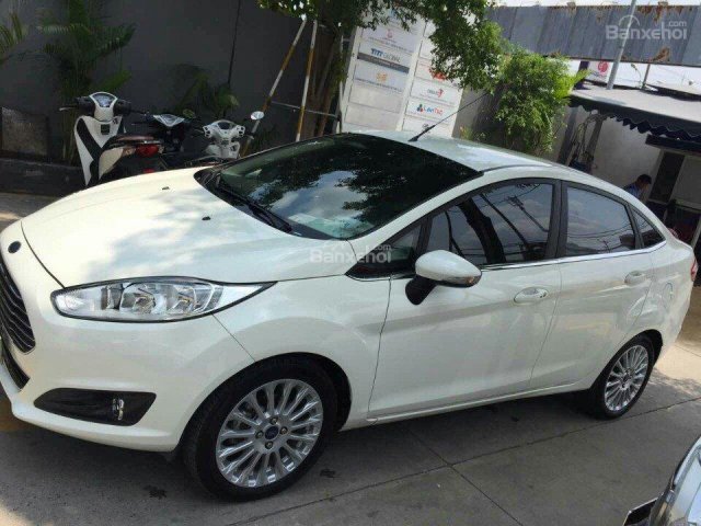 Bán xe Ford Fiesta 1.5L 1.0L AT, đời 2018, giá xe chưa giảm, liên hệ để nhận giá xe rẻ nhất: 093.114.2545 - 097.140.7753