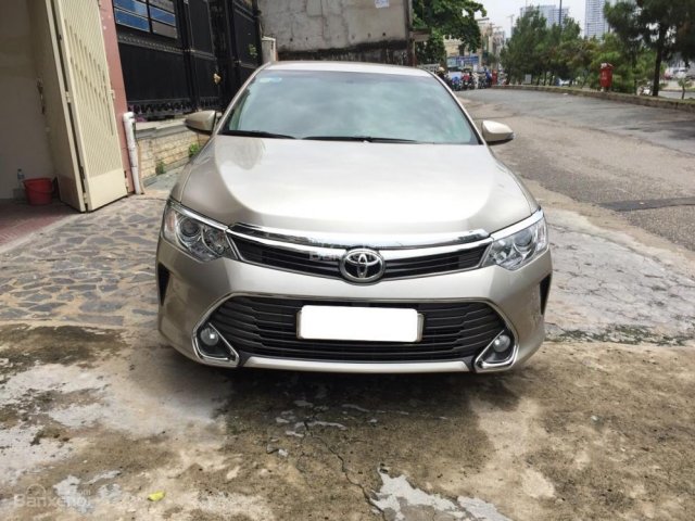 Cần tiền cần bán gấp Toyota Camry 2.5Q năm 2016, màu nâu