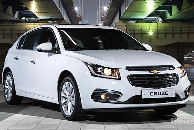 Bán Chevrolet Cruze đời 2018 (số sàn+ tự động) rẻ nhất, xe đủ màu, trả góp chỉ 200tr có xe - LH: 0973530250